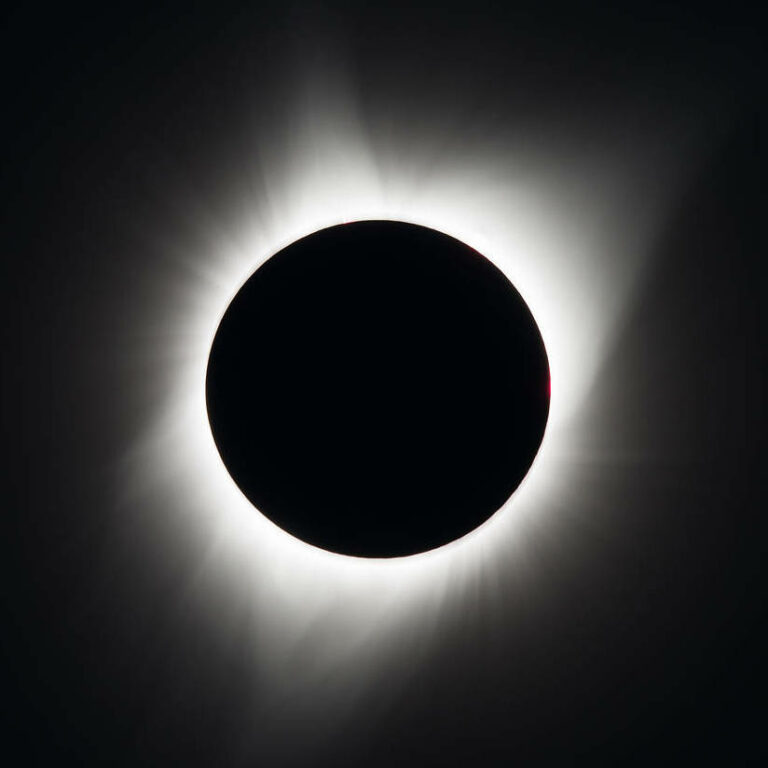 Different Types Of Solar Eclipses Explained - Adler Planetarium